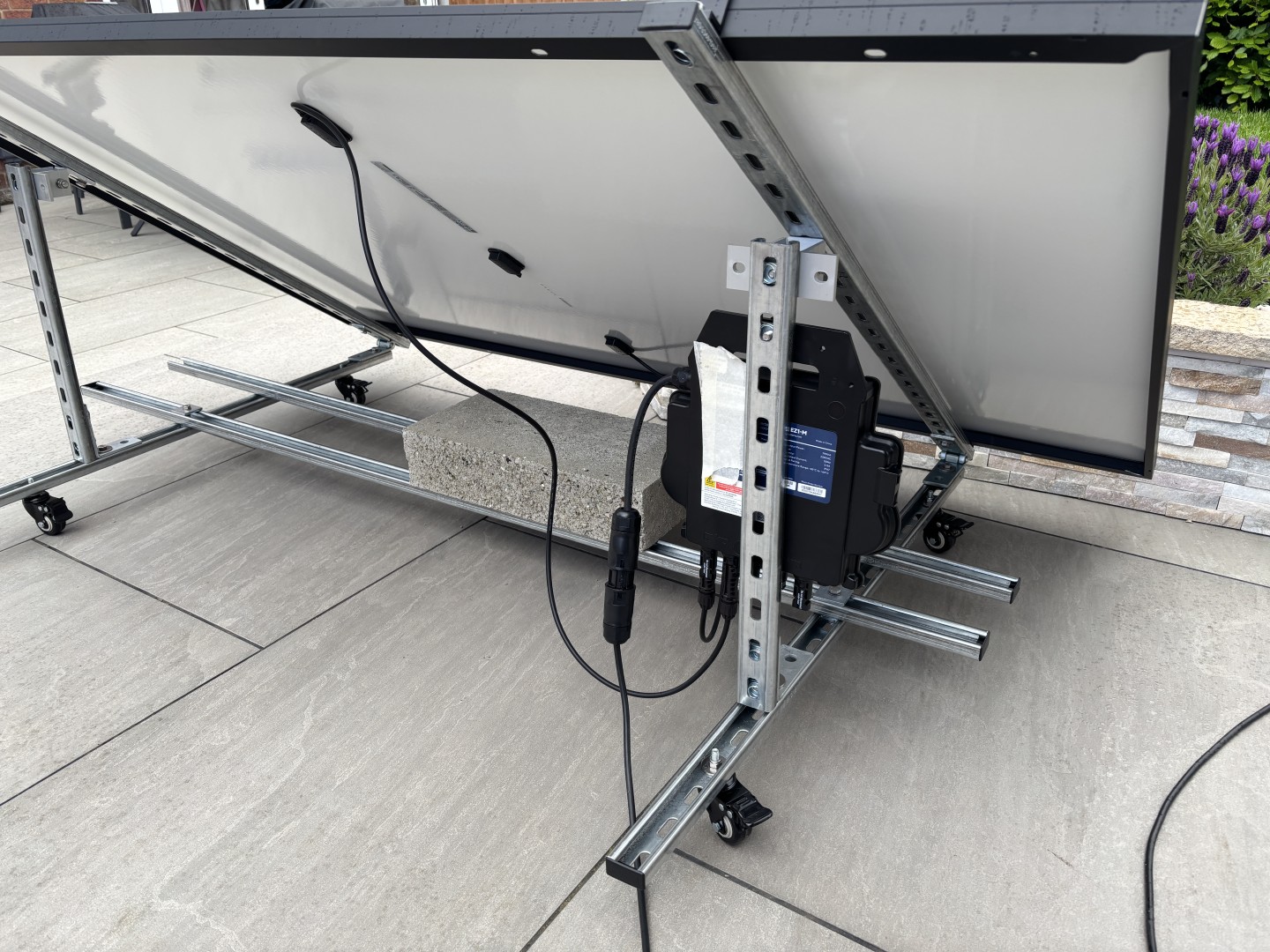 Heavy duty ground plug-in solar panel mount UK